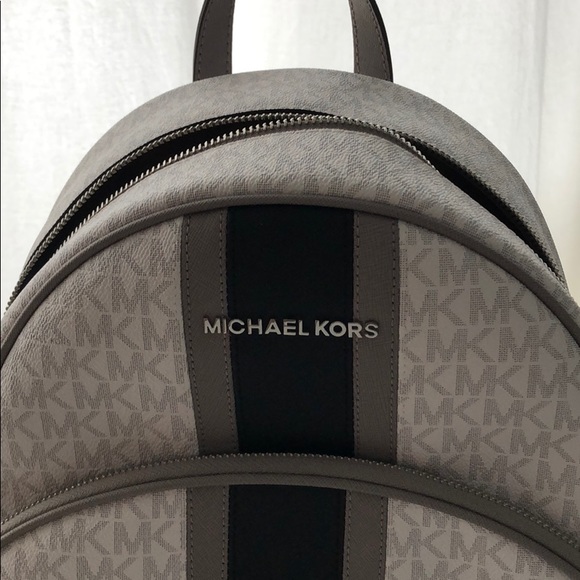 Backpack - Picture 2 of 4